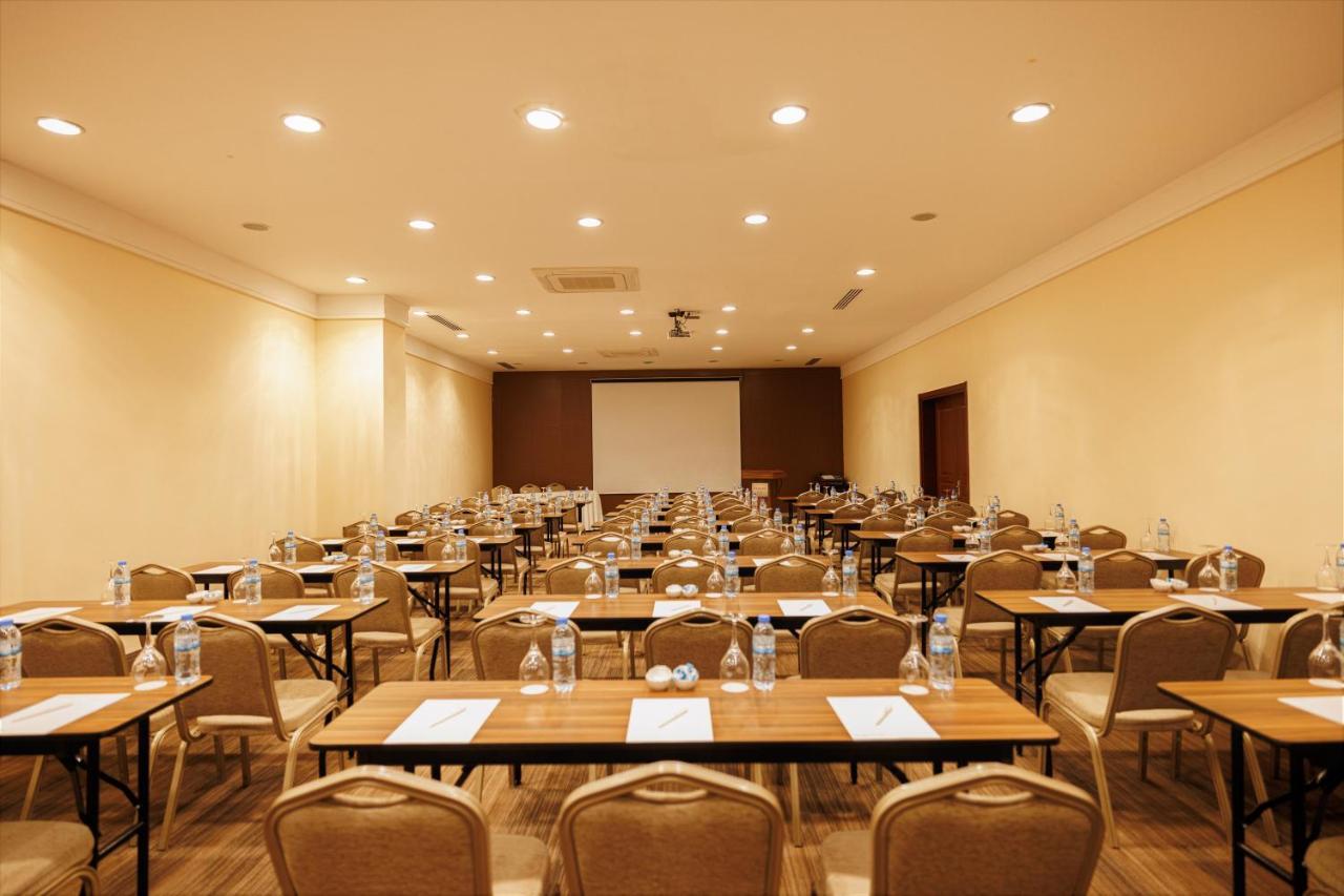 Hotel Ramada By Wyndham Cappadocia Ortahisar Zewnętrze zdjęcie