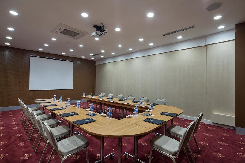 Hotel Ramada By Wyndham Cappadocia Ortahisar Zewnętrze zdjęcie